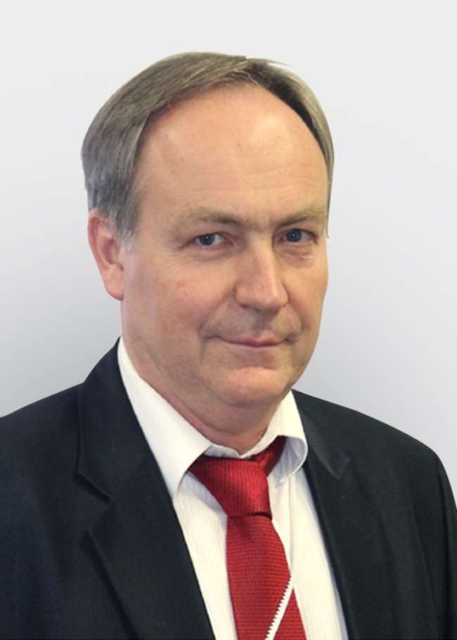 Zdjęcie doktora Piotra Kajfasza, internista i specjalista chorób zakaźnych, medycyny morskiej i tropikalnej.