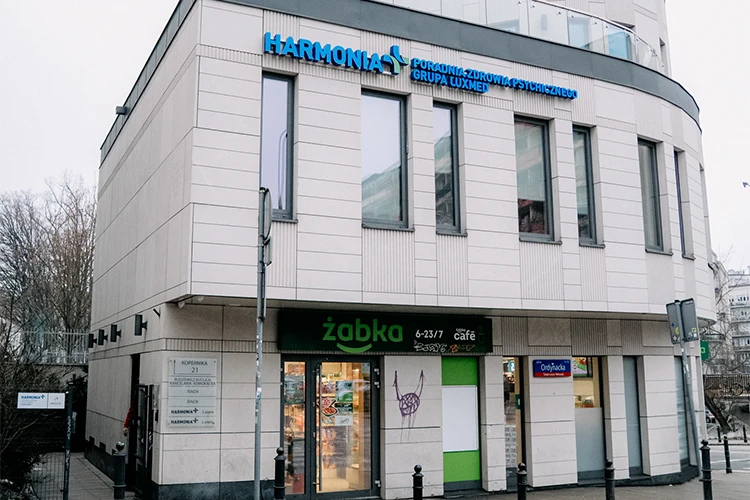 Harmonia_LUXMED_Warszawa_Kopernika_budynek2.png