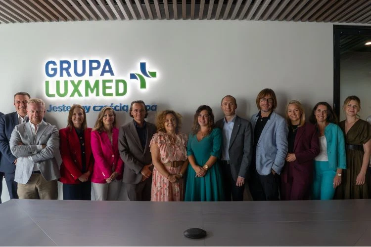 zdjęcie grupowe Grupy LUX MED i MyTherapy