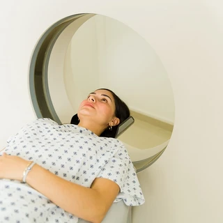 Rezonans magnetyczny ramienia