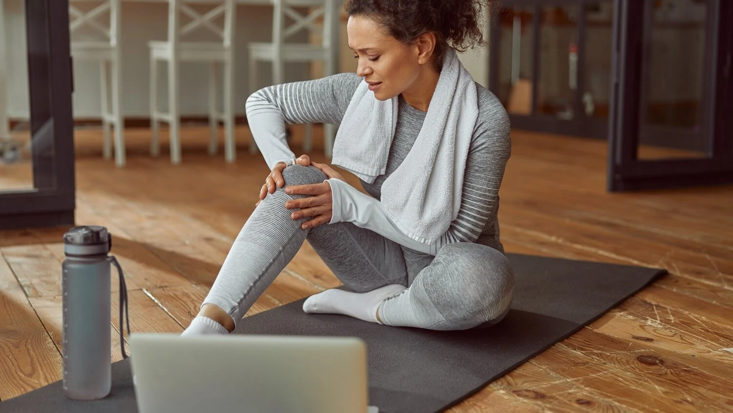 Strzelające kolana.jpg