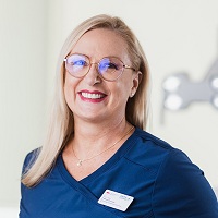 dr n.med. Aldona Chloupek - Chirurg stomatolog,Chirurg szczękowo-twarzowy,Lekarz stomatolog