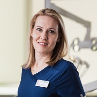lek. stom. Aleksandra Lorenc - Lekarz stomatolog,Ortodoncja – nakładki Invisalign,Stomatolog dziecięcy