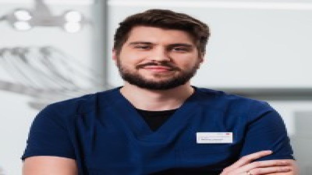 lek. stom. Aleksander Kowalczewski - Lekarz stomatolog,Chirurg stomatolog,Implantolog