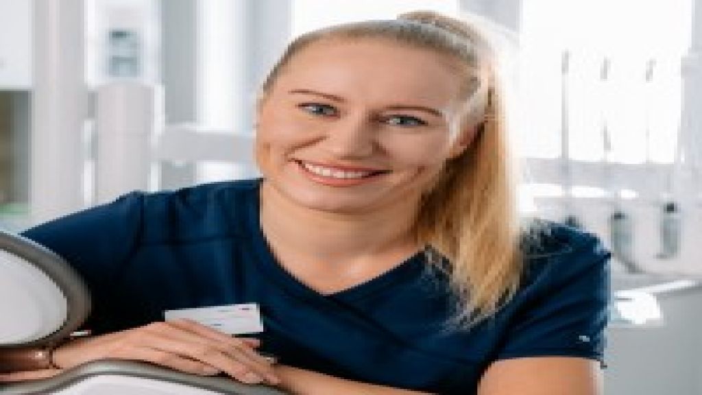 lek. dent. Alicja Romanowska - Ortodoncja – nakładki Invisalign