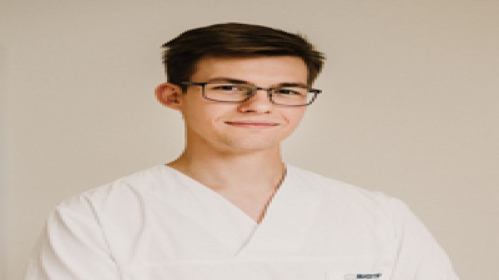 lek.stom. Filip Fagiewicz - Lekarz stomatolog,W trakcie specjalizacji (Protetyk)