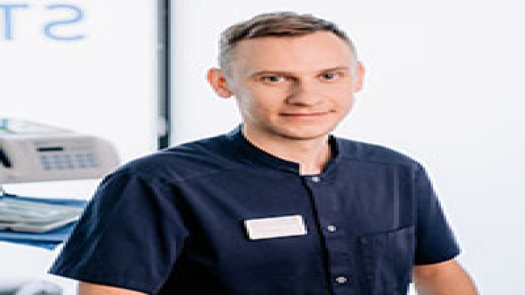 lek. stom. Jan Słowikowski - Lekarz stomatolog