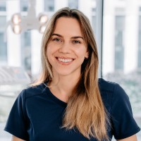 lek.stom. Ewa Niewińska - Lekarz stomatolog