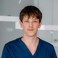 lek. stom. Jakub Krajmas - Lekarz stomatolog