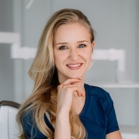 lek. dent. Julia Jarem - Implantoprotetyk,Lekarz stomatolog,Stomatologia estetyczna