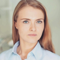 lek. stom. Katarzyna Zych - Ortodoncja – nakładki Invisalign,Ortodonta